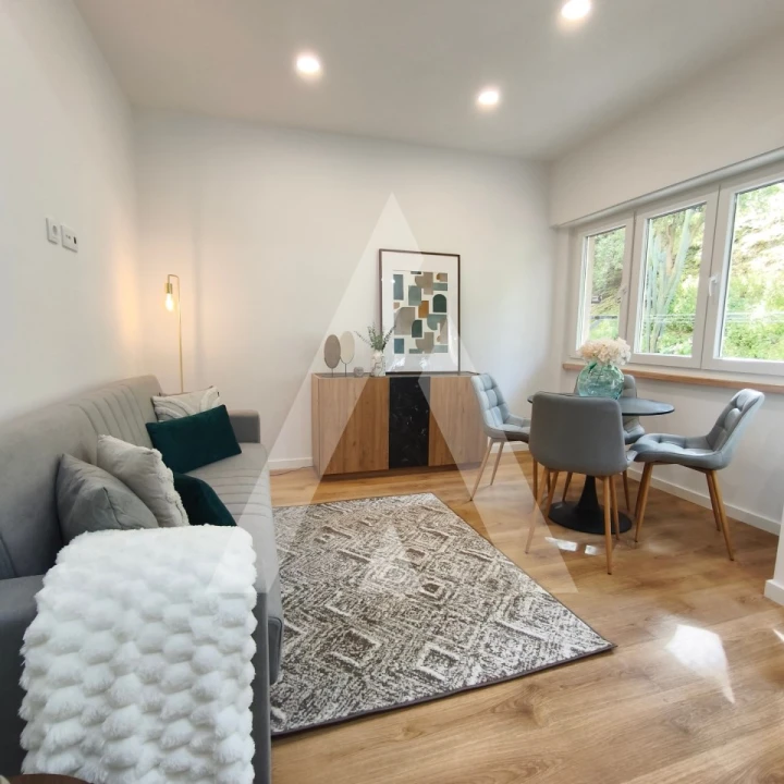 Apartamento T2 para Venda em Benfica Foto 6