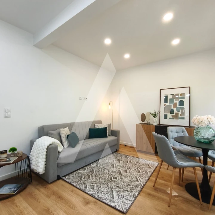 Apartamento T2 para Venda em Benfica Foto 7