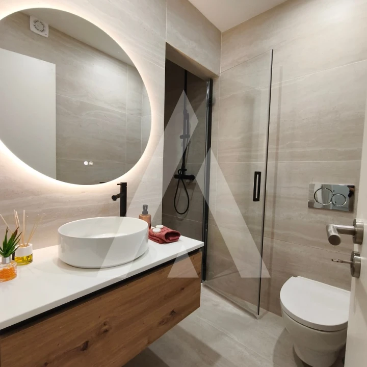 Apartamento T2 para Venda em Benfica Foto 13