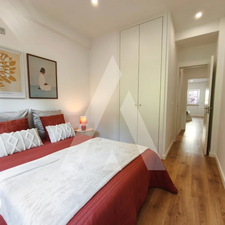 Apartamento T2 para Venda em Benfica Foto 17