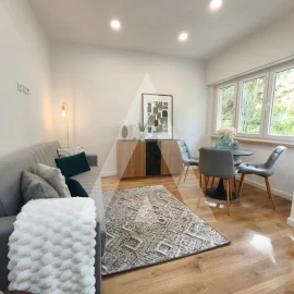 Apartamento T2 para Venda em Benfica