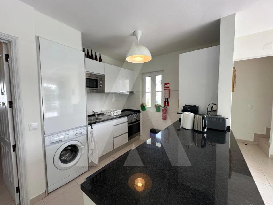 Apartamento T2 para Venda em Quarteira Foto 8