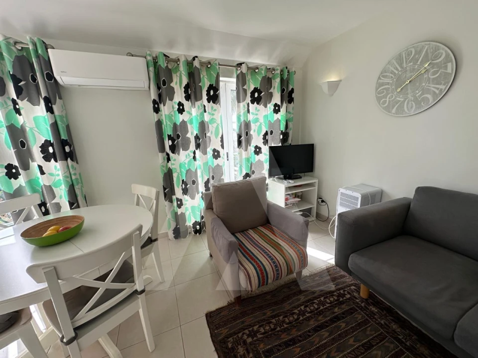 Apartamento T2 para Venda em Quarteira Foto 6