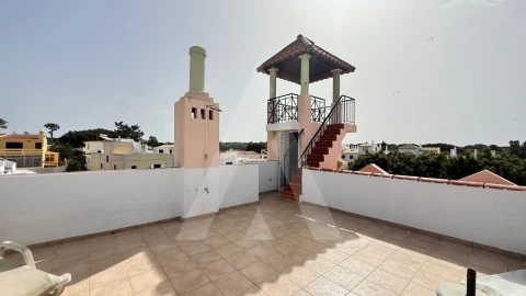 Apartamento T2 para Venda em Quarteira