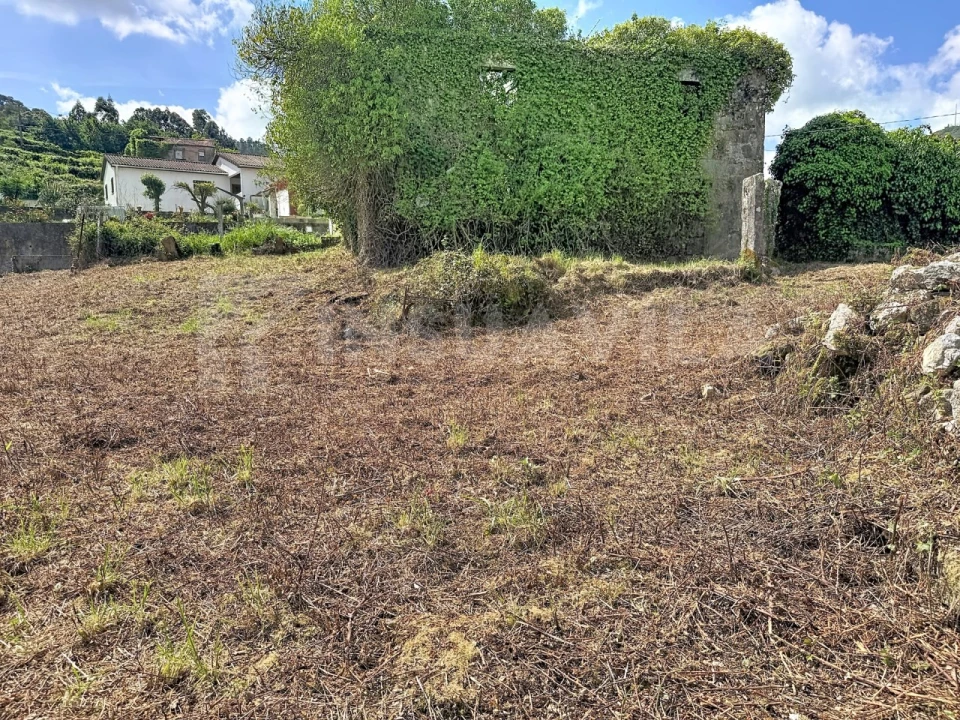 Moradia T1 para Venda em Gondarem Foto 17