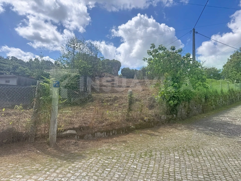 Moradia T1 para Venda em Gondarem Foto 21