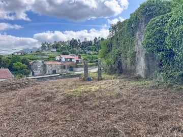 Moradia T1 para Venda em Gondarem