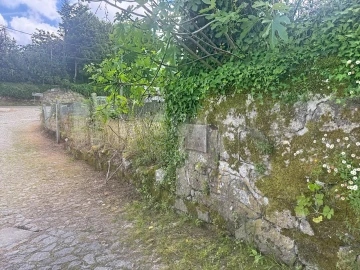 Moradia T1 para Venda em Gondarem