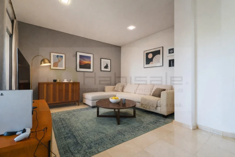 Apartamento T3 para Venda em Carcavelos e Parede Foto 5