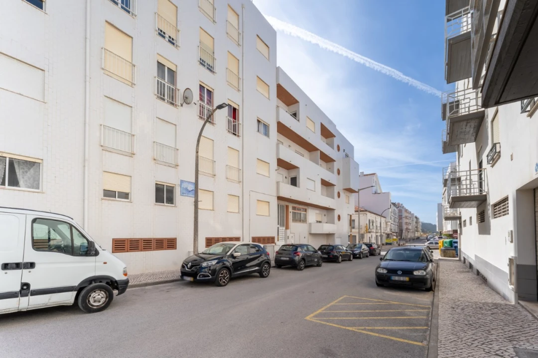 Apartamento T2 para Venda em Nazare Foto 4