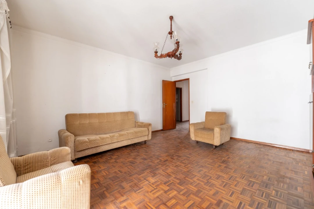 Apartamento T2 para Venda em Nazare Foto 9