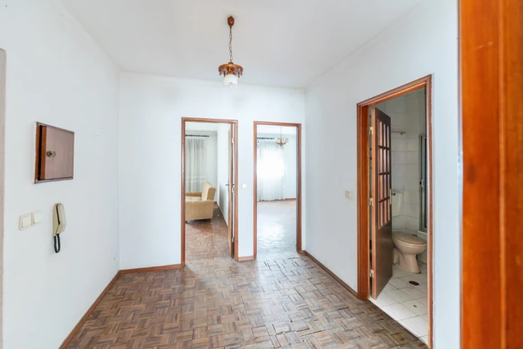 Apartamento T2 para Venda em Nazare Foto 15
