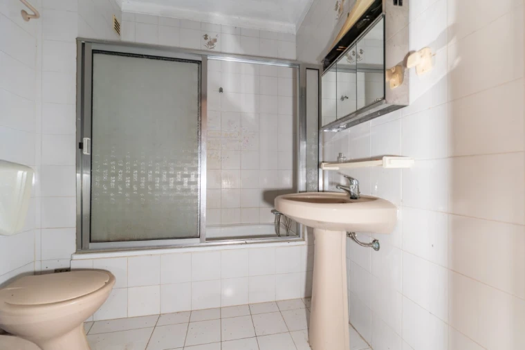 Apartamento T2 para Venda em Nazare Foto 23