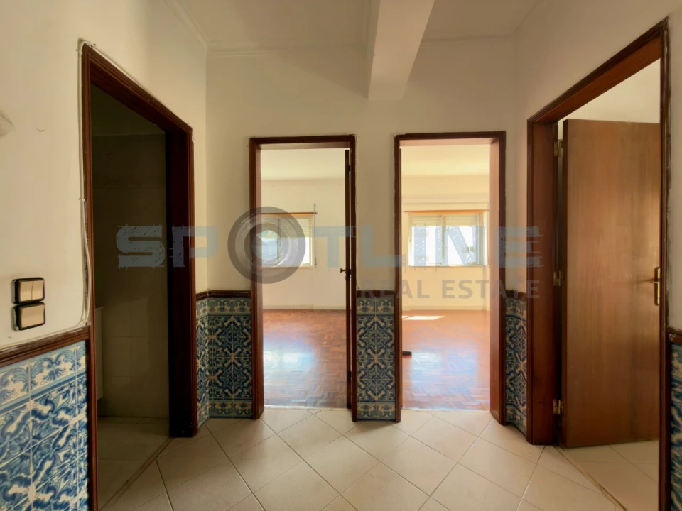 Apartamento T2 para Venda em Rio de Mouro Foto 23
