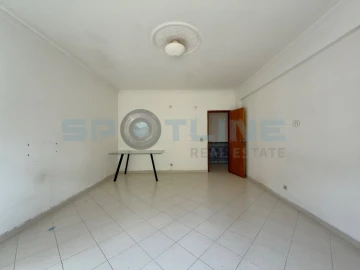 Apartamento T2 para Venda em Rio de Mouro