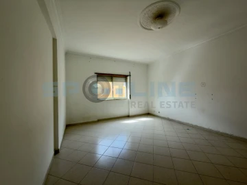 Apartamento T2 para Venda em Rio de Mouro