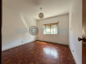 Apartamento T2 para Venda em Rio de Mouro
