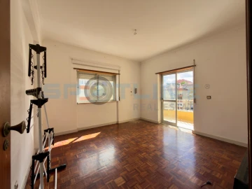 Apartamento T2 para Venda em Rio de Mouro