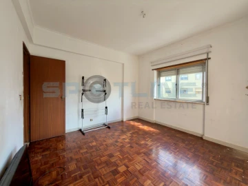 Apartamento T2 para Venda em Rio de Mouro