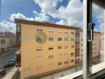 Apartamento T2 para Venda em Rio de Mouro
