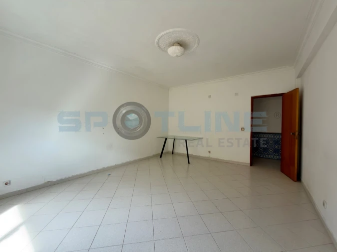 Apartamento T2 para Venda em Rio de Mouro Foto 15