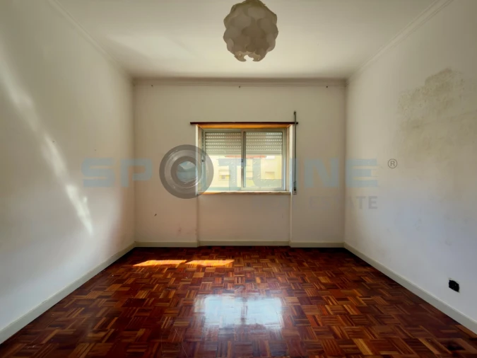 Apartamento T2 para Venda em Rio de Mouro Foto 25