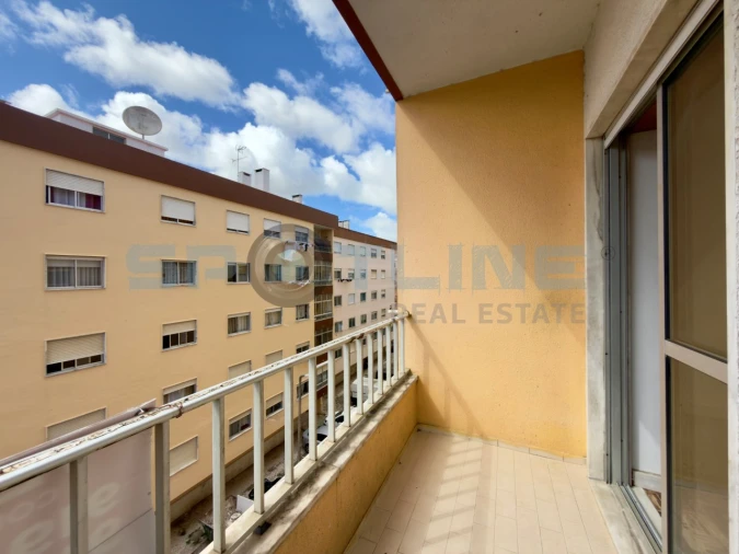 Apartamento T2 para Venda em Rio de Mouro Foto 36