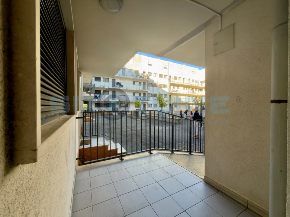 Apartamento T2 para Venda em Santa Clara Foto 6