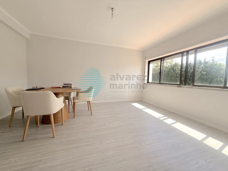 Apartamento T2 para Arrendamento em Vimeiro Foto 5