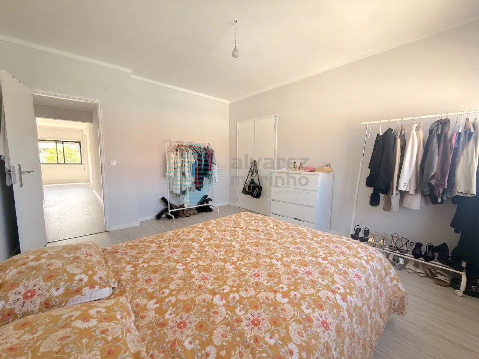Apartamento T2 para Arrendamento em Vimeiro Foto 11