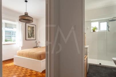 Apartamento T2 para Venda em Oeiras e São Julião da Barra, Paço de Arcos e Caxias