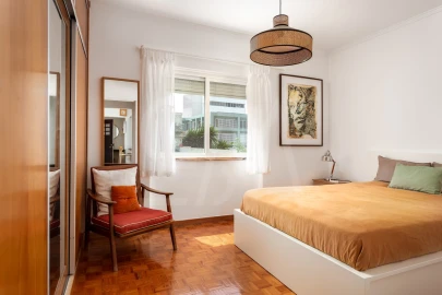 Apartamento T2 para Venda em Oeiras e São Julião da Barra, Paço de Arcos e Caxias