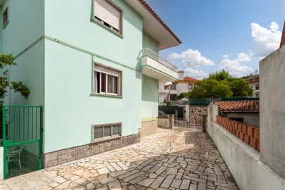 Apartamento T2 para Venda em Oeiras e São Julião da Barra, Paço de Arcos e Caxias