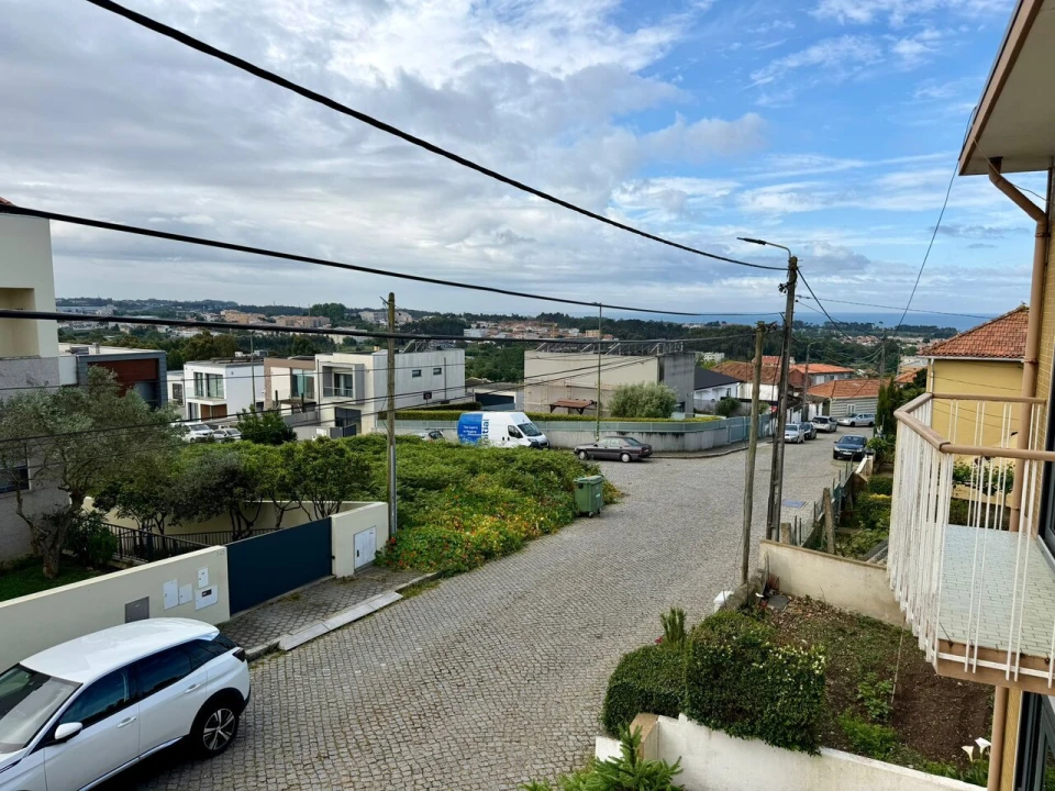 Moradia T4 para Venda em Madalena Foto 24