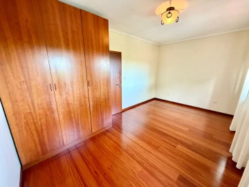 Moradia T4 para Venda em Madalena