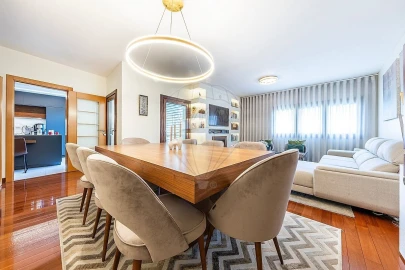 Apartamento T4 para Venda em Odivelas