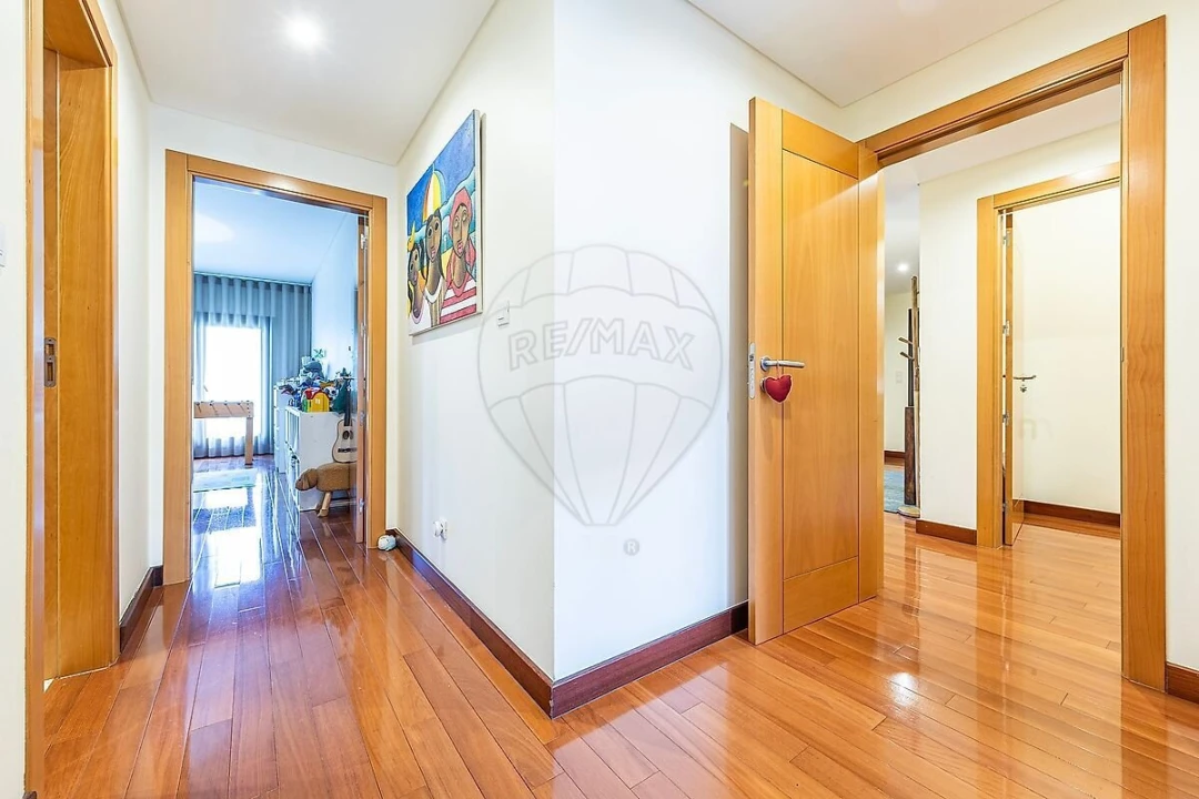 Apartamento T4 para Venda em Odivelas Foto 25