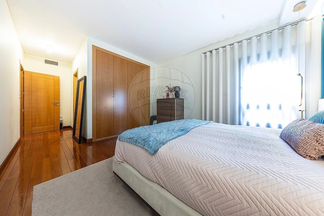 Apartamento T4 para Venda em Odivelas Foto 34