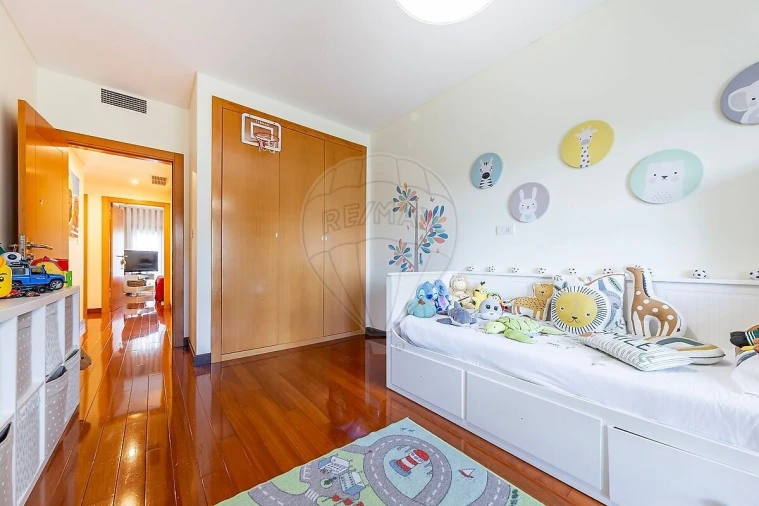Apartamento T4 para Venda em Odivelas Foto 39