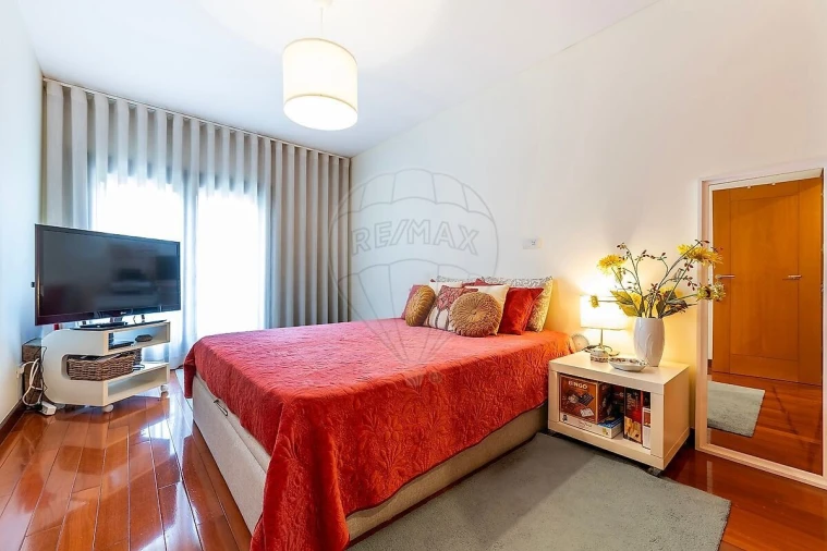Apartamento T4 para Venda em Odivelas Foto 38