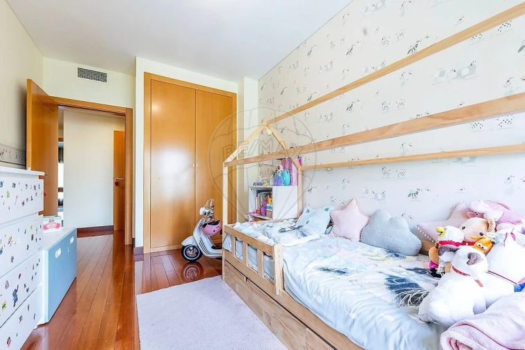 Apartamento T4 para Venda em Odivelas Foto 43