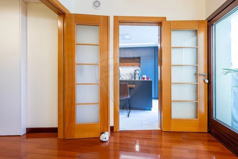 Apartamento T4 para Venda em Odivelas Foto 20