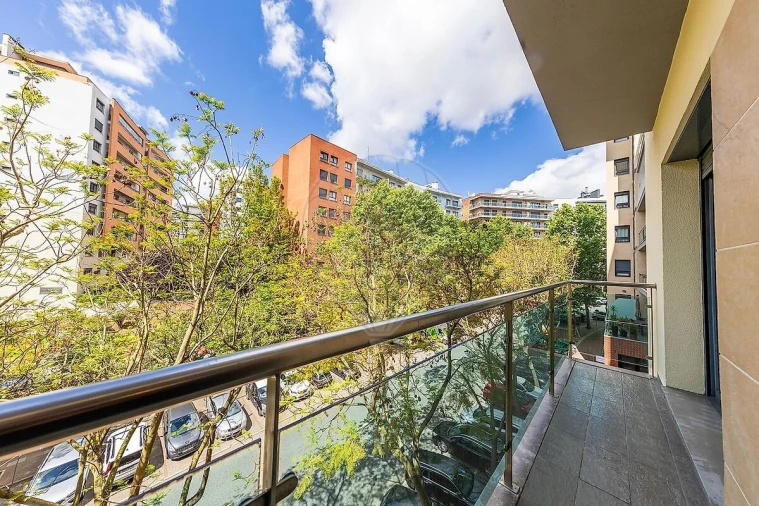 Apartamento T4 para Venda em Odivelas Foto 15