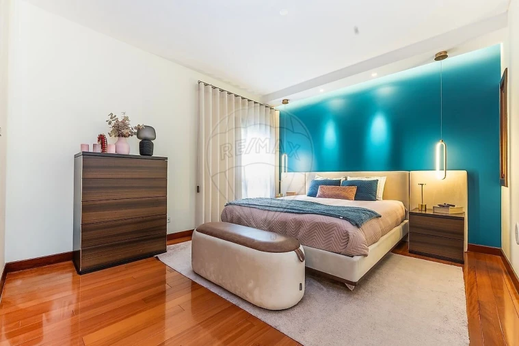 Apartamento T4 para Venda em Odivelas Foto 28
