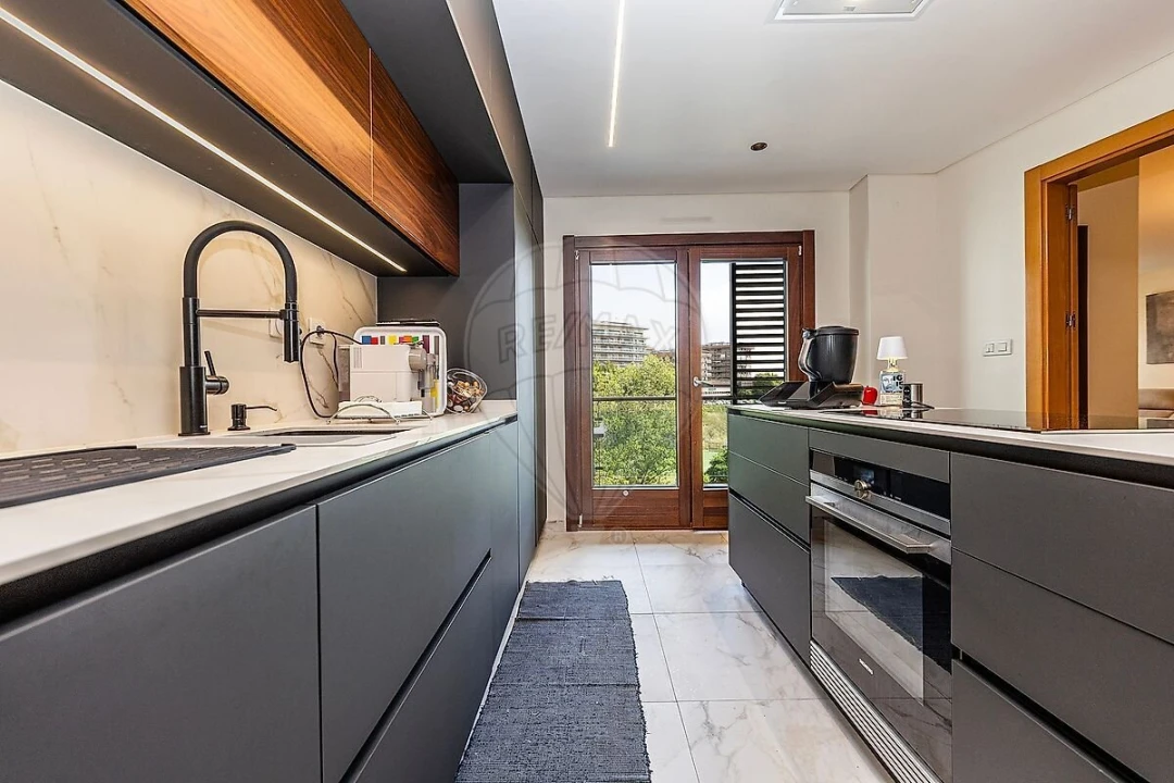 Apartamento T4 para Venda em Odivelas Foto 12