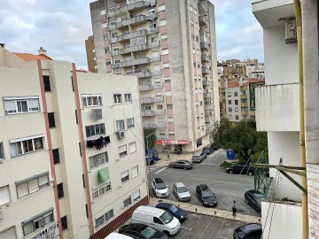 Apartamento T2 para Venda em Carregado e Cadafais