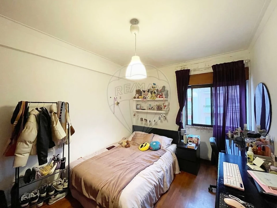 Apartamento T2 para Venda em Carregado e Cadafais Foto 3