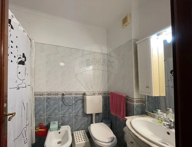 Apartamento T2 para Venda em Carregado e Cadafais Foto 25