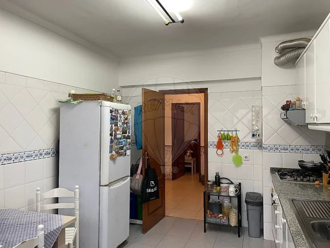 Apartamento T2 para Venda em Carregado e Cadafais Foto 10