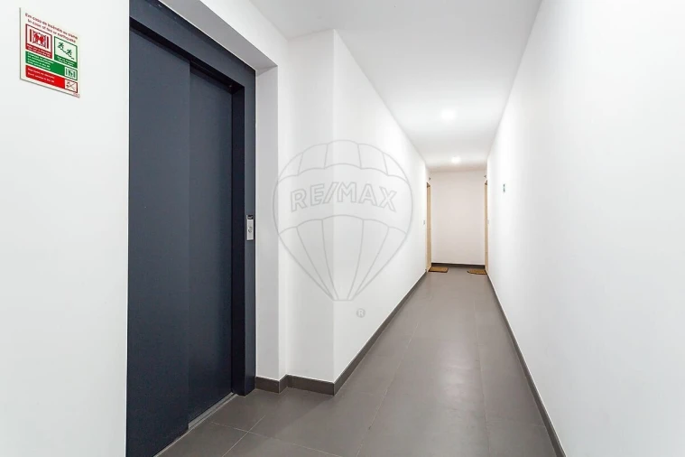 Apartamento T1 para Venda em Pinhal Novo Foto 29